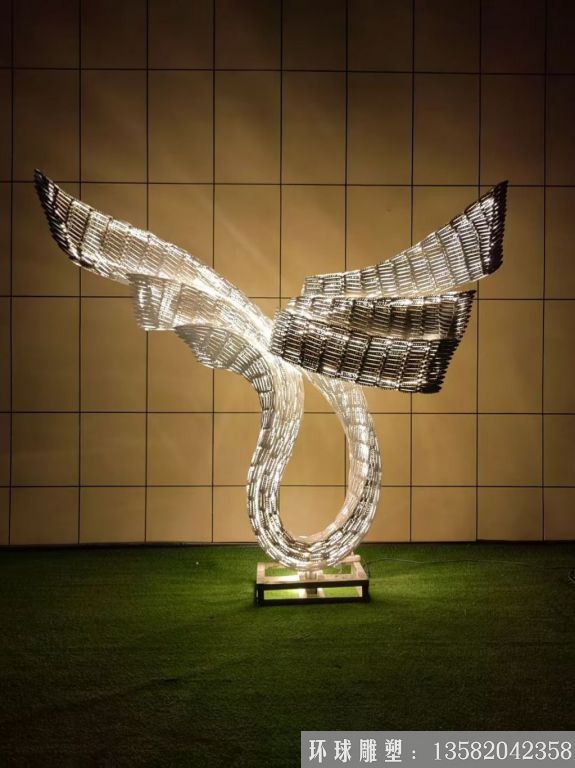 不锈钢翅膀雕塑1